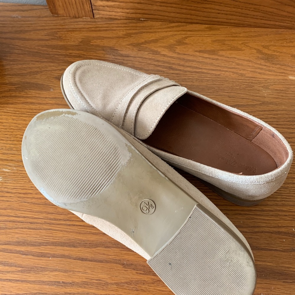 Universal Thread Loafers - Picture 3 of 3